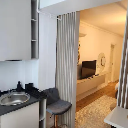 Ivory Stylish Studio, Pipera - Park View With Paid Parking Available Bucharest