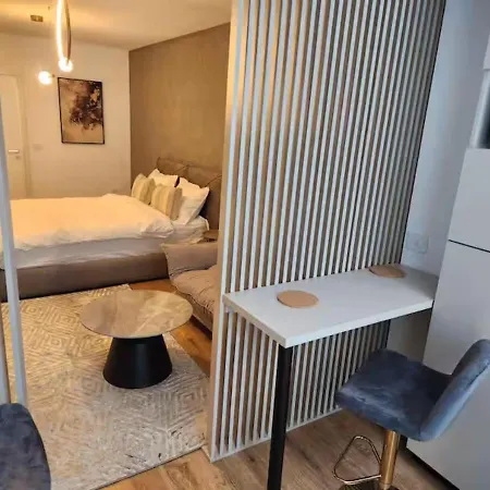 Ivory Stylish Studio, Pipera - Park View With Paid Parking Available Apartment *