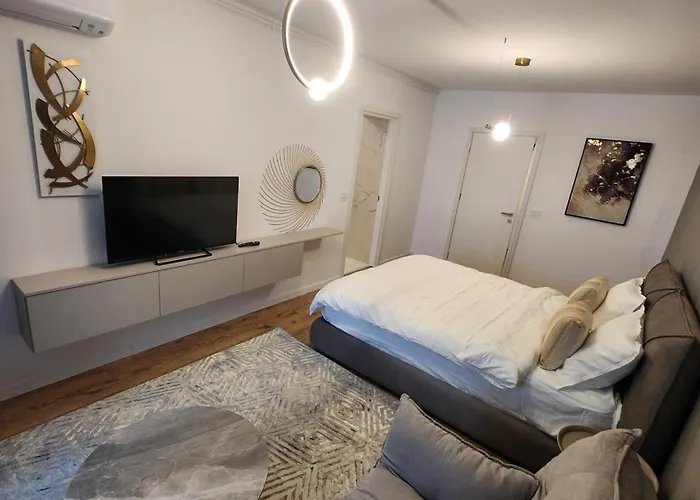 Ivory Stylish Studio, Pipera - Park View With Paid Parking Available