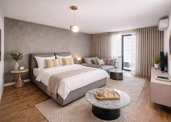Ivory Stylish Studio, Pipera - Park View With Paid Parking Available בוקרשט